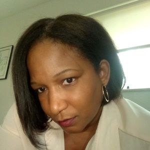 Meet your Posher, Elena